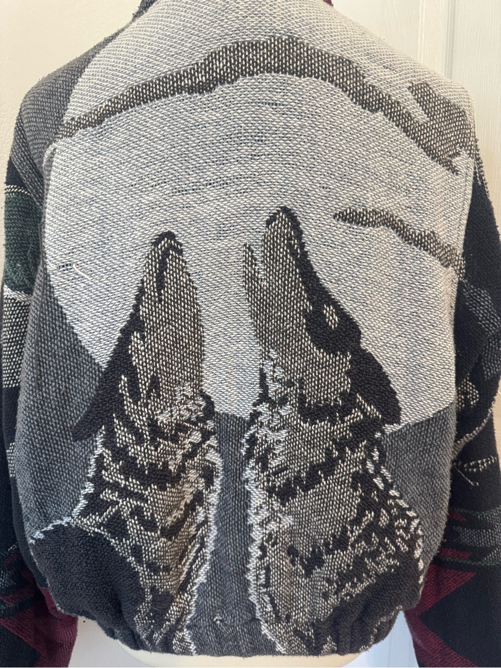 Vintage 90s Painted Pony Wolf Southwestern Tapestry Jacket Cropped Concho Button - Picture 1 of 16